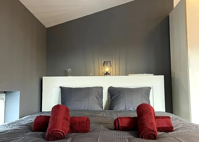 Lejlighed Chic Loft With Open Floor Plan *